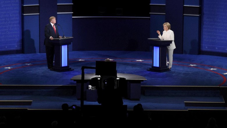 Debat Capres AS, Trump dan Clinton Ogah Jabat Tangan