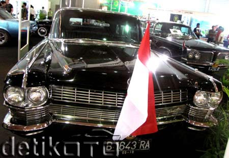 Mobil Soekarno Mejeng di IIMS