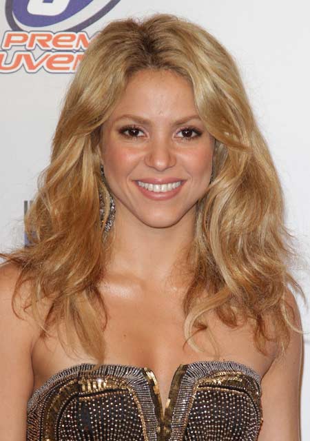 Senyum Shakira