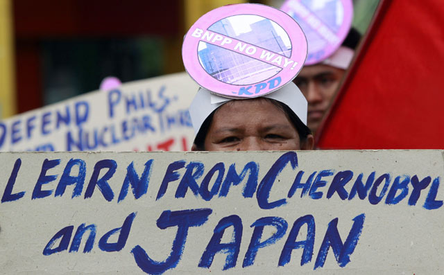 Krisis Nuklir Jepang Picu Demo Anti Nuklir