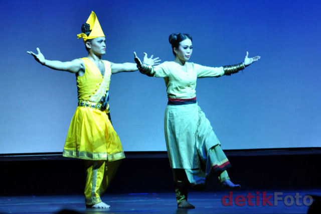 Teater I La Galigo Dipentaskan di Makassar