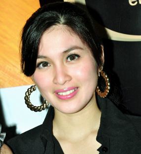 Keliling Dunia, Sandra Dewi Kangen Mie Instan