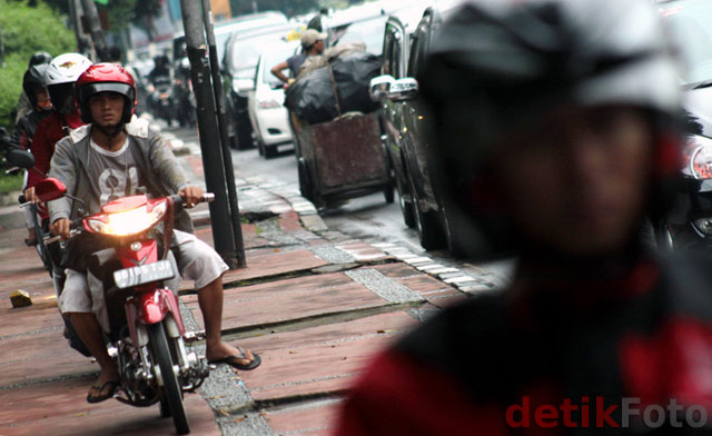 Balada Orang Terpinggirkan