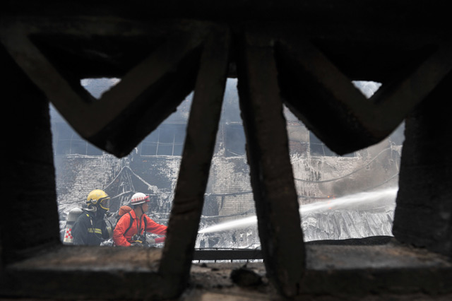 Pabrik Kimia di China Terbakar