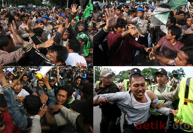 Peringati Harkitnas, Massa Serbu Istana