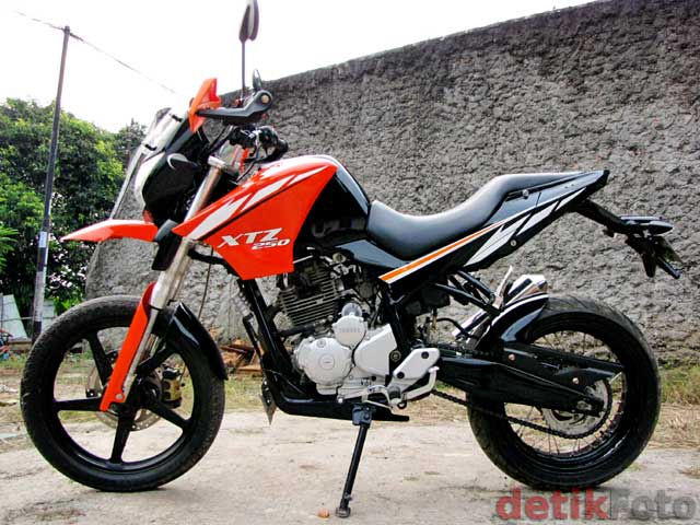 Scorpio Berwujud Yamaha Tenere