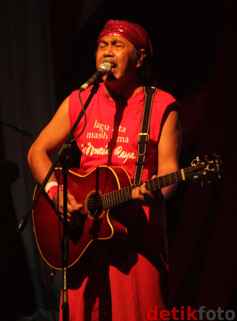 Konser 'Langit Merah Putih' Sawung Jabo