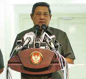 SBY Terlalu Reaktif, Komunikasi Politik Istana Buruk