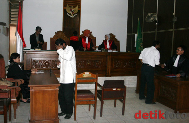 Kurir Sabu WN Malaysia Divonis 20 Tahun