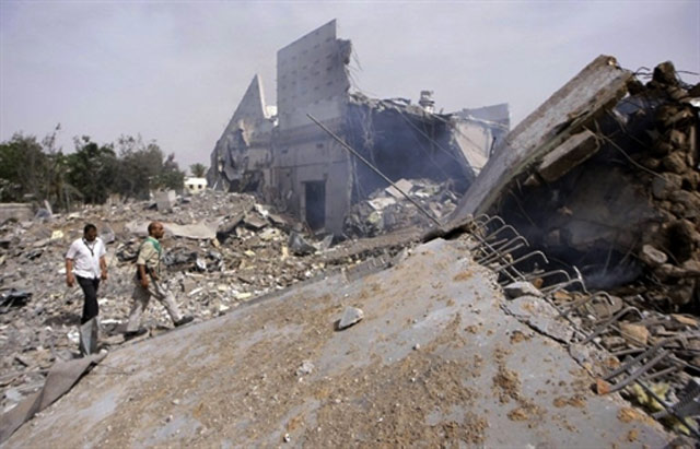 NATO Terus Bombardir Libya