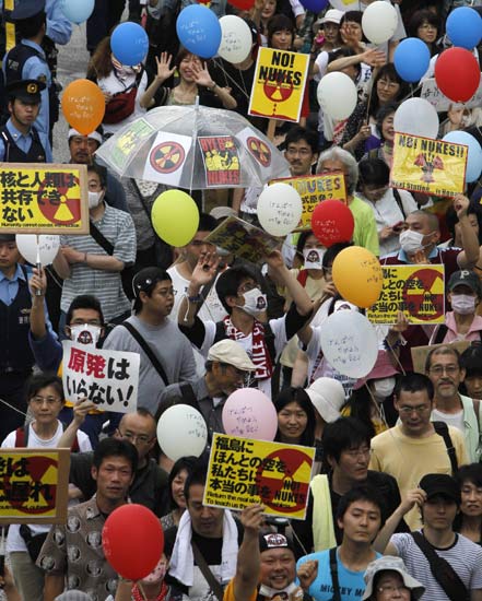 Warga Jepang Protes Penggunaan Nuklir