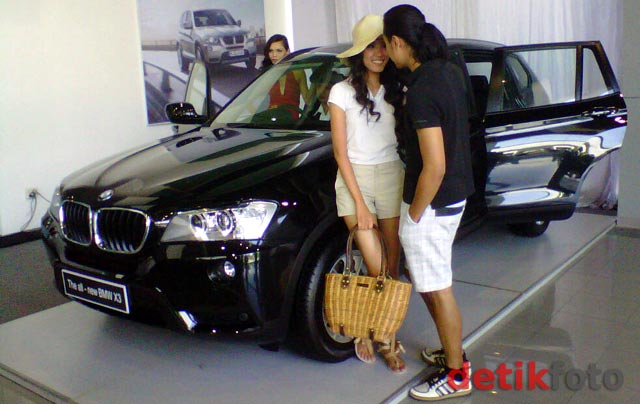 BMW X3 Diluncurkan di Surabaya