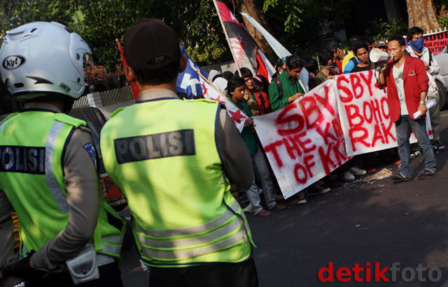 Mahasiswa Pembakar Foto SBY Ditangkap