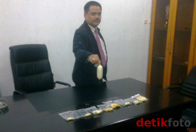 Selundupkan Heroin di Miss V, Rinawati Dibekuk