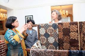 Wow! Batik Indonesia Dipromosikan di Jerman