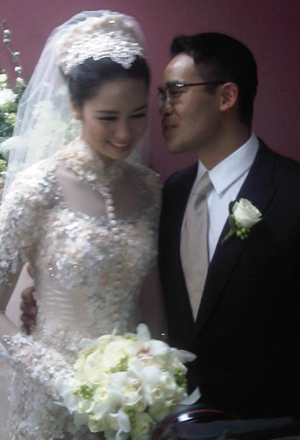 Foto Pernikahan Laura Basuki