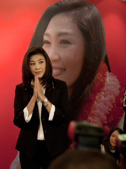 Adik Thaksin Menangi Pemilu Thailand