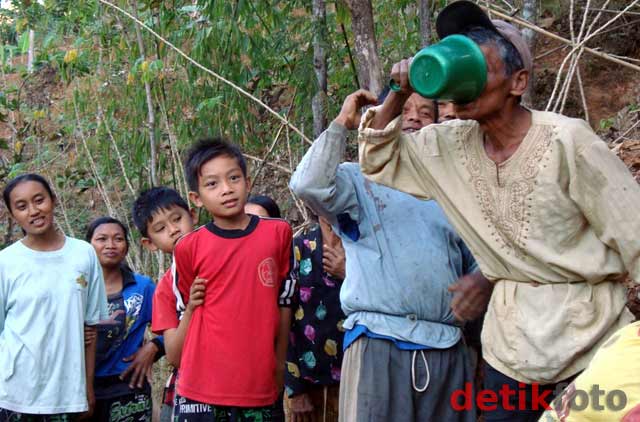 Sumur Tiban Gegerkan Warga Pacitan