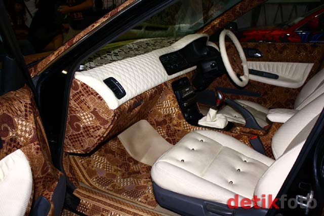 Honda Accord Berbalut Batik Projo