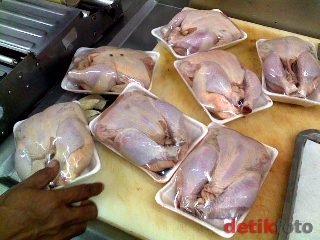 Daging Tak Layak Ditemukan di Swalayan 