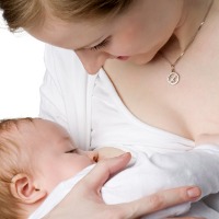 http://images.detik.com/content/2011/08/11/763/menyusui-dalam-ts.jpg