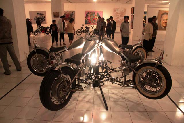 Pameran 'The Art Motorcycle: Tribute to Nur Kholis'