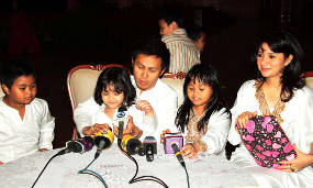 [Image: eko-dlm.jpg]