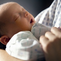 Bayi Baru Lahir Bisa Bertahan 48 Jam Tanpa Menyusu