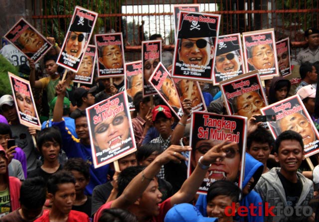 Aksi Menuntut Penuntasan Kasus Century