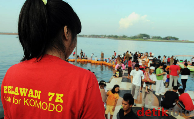 Relawan 7K Kampanyekan Pulau Komodo