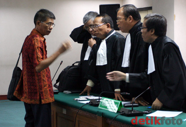 Cirus Divonis 5 Tahun Penjara