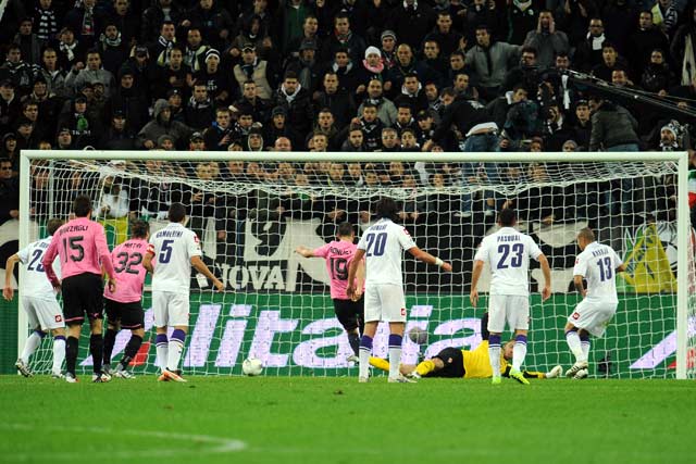 Juventus Tundukkan Fiorentina 2-1