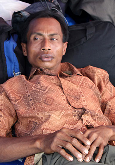 Jahit Mulut Tuntut Menhut