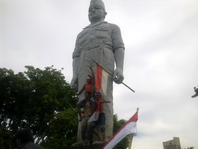 Aksi Peringati Hari Pahlawan