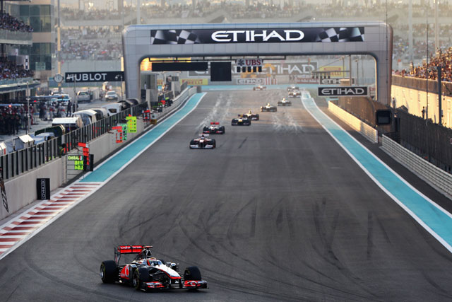 Hamilton Tampil Tercepat di Abu Dhabi