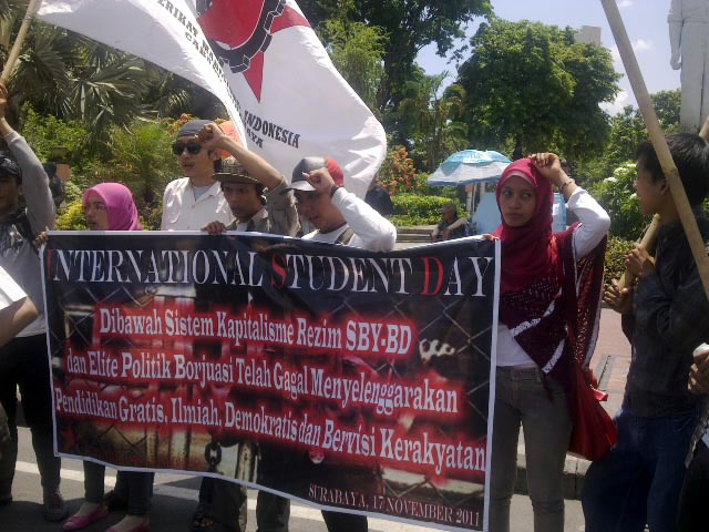 SMI Peringati Hari Perjuangan Mahasiswa Internasional
