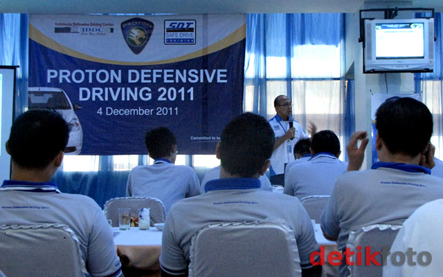 Proton Gelar Defensive Driving 2011