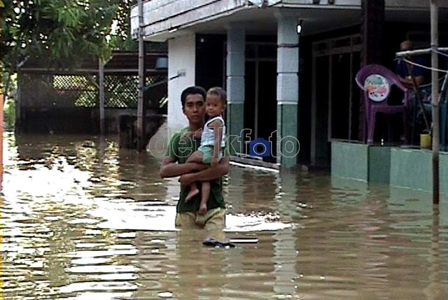 Ratusan Rumah di Madura Terendam Banjir