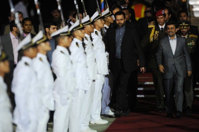 Ahmadinejad Kunjungi Venezuela