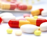 http://images.detik.com/content/2012/01/13/763/obat-dalam-ts.jpg