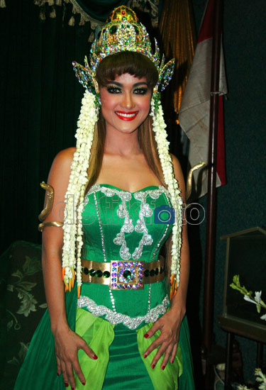 Jupe Bergaya Nyi Roro Kidul