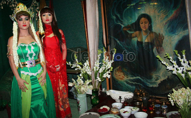 Jupe Bergaya Nyi Roro Kidul