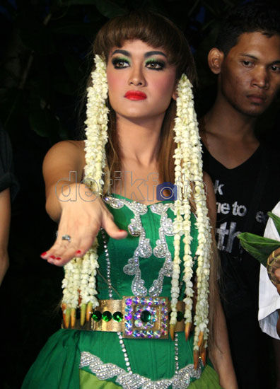 Ini Dia Prosesi Ritual Mistis Jupe di Pelabuhan Ratu