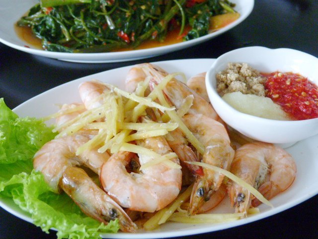 Pesta Seafood di Puang Oca