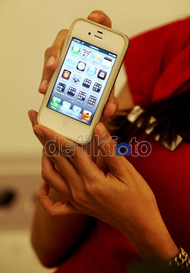 Telkomsel Luncurkan iPhone 4S