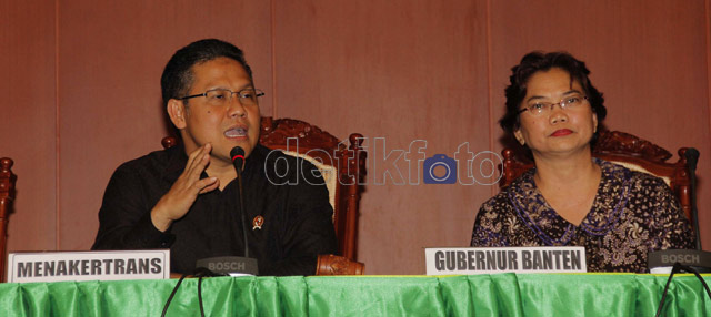 Muhaimin Tenangkan Massa Buruh