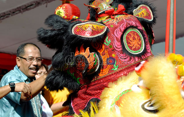 Meriah Festival Cap Gomeh di Makassar