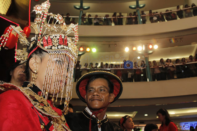 Nikah Massal Sambut Cap Gomeh