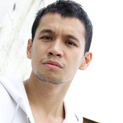 Demi Teman, Samuel Rizal Rela Jadi Bintang Klip Fans