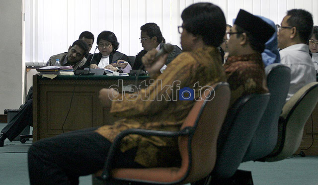 Perut Nazaruddin Kembali Berulah